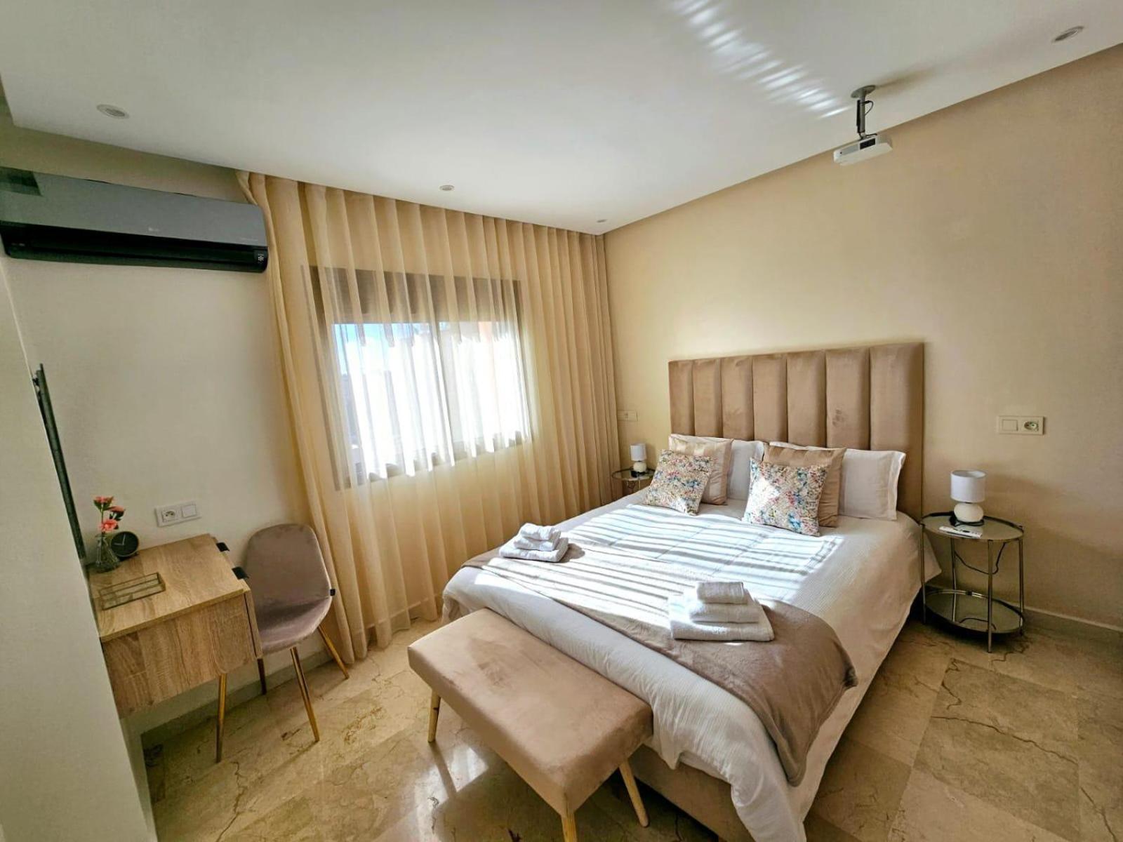 Apartment Coeur De Marrakech : Luxe, Cine & Confort Marrakesch